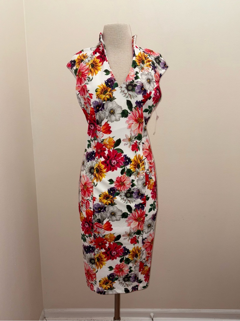 Alexia Admor NEW Floral Cap Sleeve Midi Dress Size Medium Cocktail Vacation - Picture 2 of 16